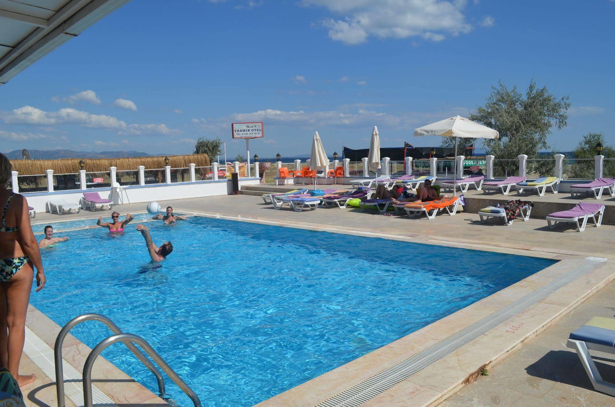 Yasmin Hotel Ayvalik Luaran gambar