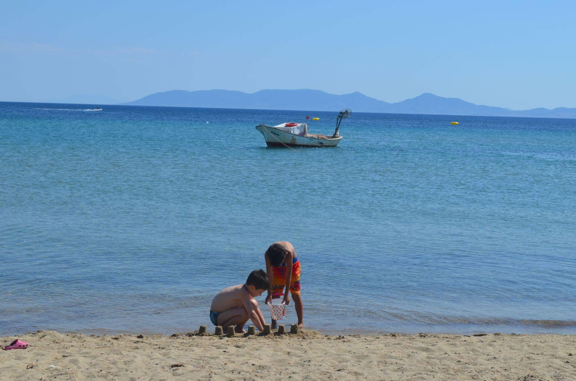 Yasmin Hotel Ayvalik Luaran gambar